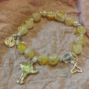 Source Unknown Yellow and Gold Charm Bracelet